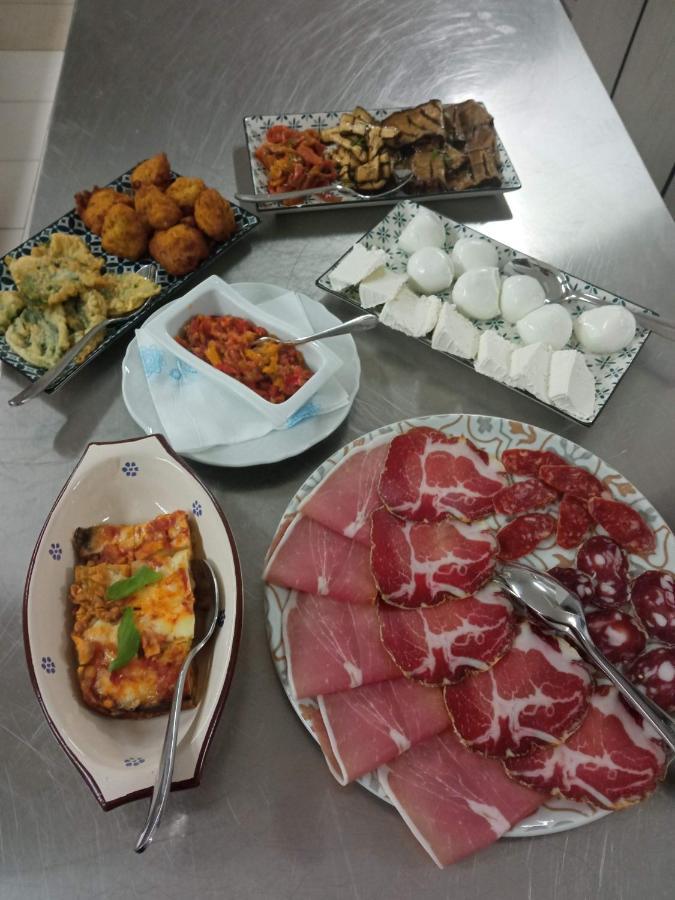 Casalbuono Tenuta Le Cascine מראה חיצוני תמונה